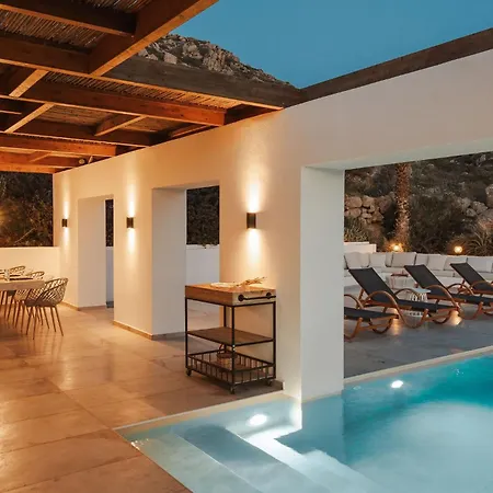 Villa Sorriso - Beach House, Seaview, Pool